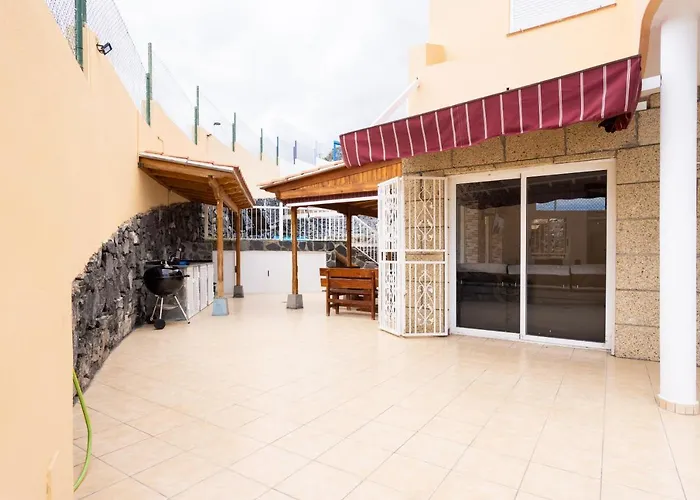 Home2book Metro Tenerife Adeje, Private Pool Prázdninový dům *