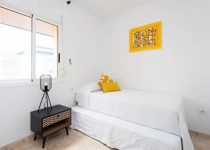 Home2book Metro Tenerife Adeje, Private Pool Адехе