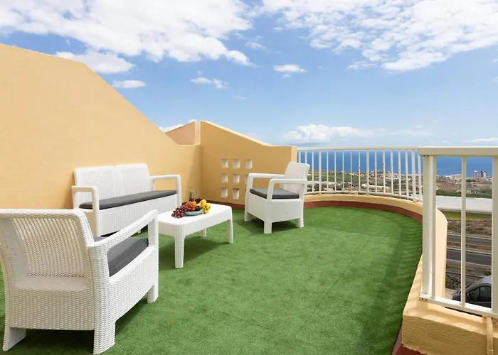 Home2book Metro Tenerife Adeje, Private Pool Будинок відпочинку *