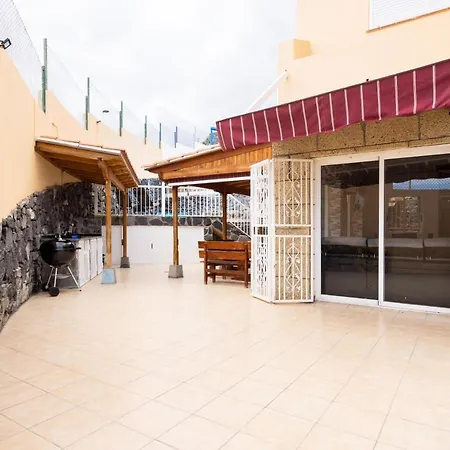 Home2book Metro Tenerife Adeje, Private Pool Vakantiehuis *