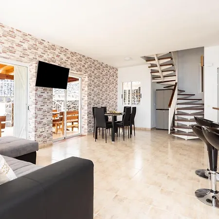 Dom wakacyjny Home2book Metro Tenerife, Private Pool & Bbq